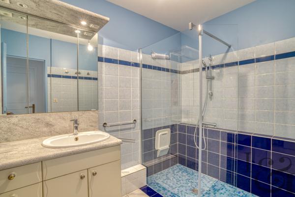 Appartement T3 avec terrasse à vendre à Villeneuve-sur-Lot.