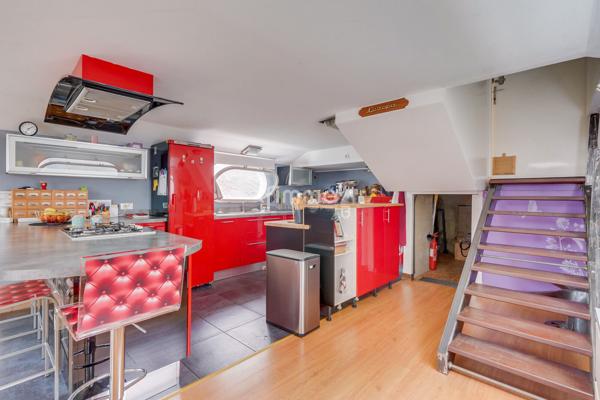 Bâteau d'habitation 378 000€ FAI