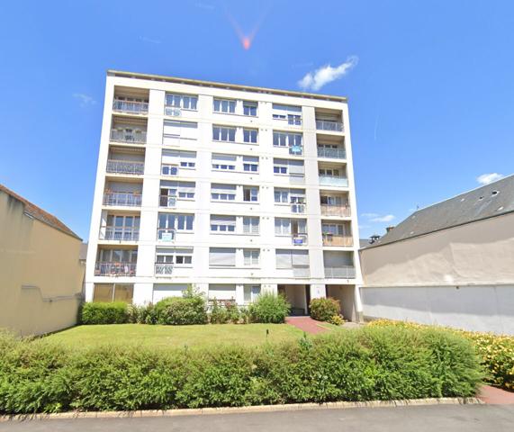 Appartement hypercentre Dreux avec cave et place de parking, idéal investissement locatif, faibles charges T1BIS vendu loué