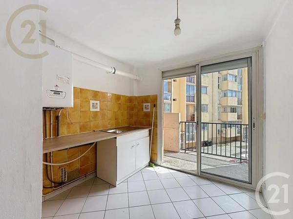 Appartement T4 à vendre  5 pièces - 69,89 m 2   SETE  - 34