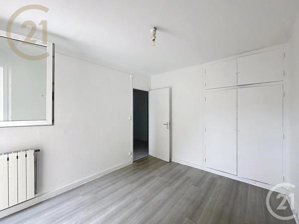 Appartement T4 à vendre  5 pièces - 69,89 m 2   SETE  - 34