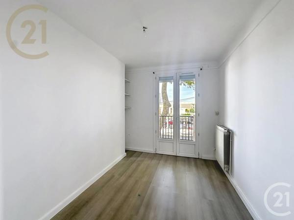 Appartement T4 à vendre  5 pièces - 69,89 m 2   SETE  - 34