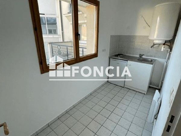 Location Studio 30.4 m² - LES JARDINS DE MANON Antony 92160