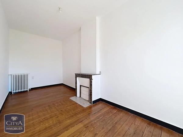 Appartement à louer 5 pièces 190.06m² Nîmes (30000)