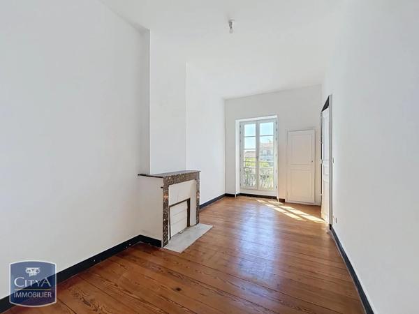 Appartement à louer 5 pièces 190.06m² Nîmes (30000)