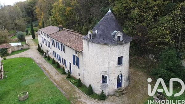 Maison à vendre 18 pièces 370 m² Saint-Maixent-l'École