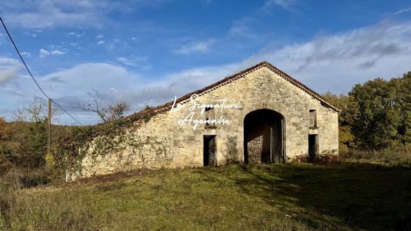 Grange en pierre et maison à rénover – environnement isolé