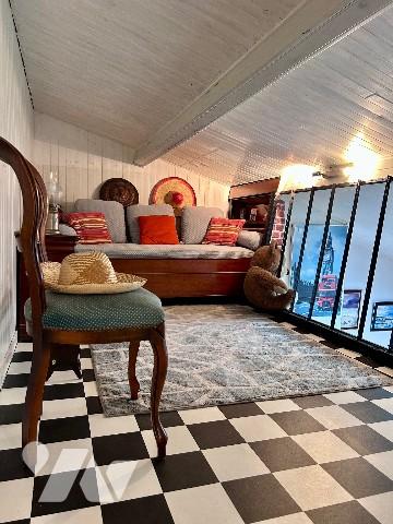 A Vendre / Appartement T3 + maisonnette en fond de cour quartier VELPEAU