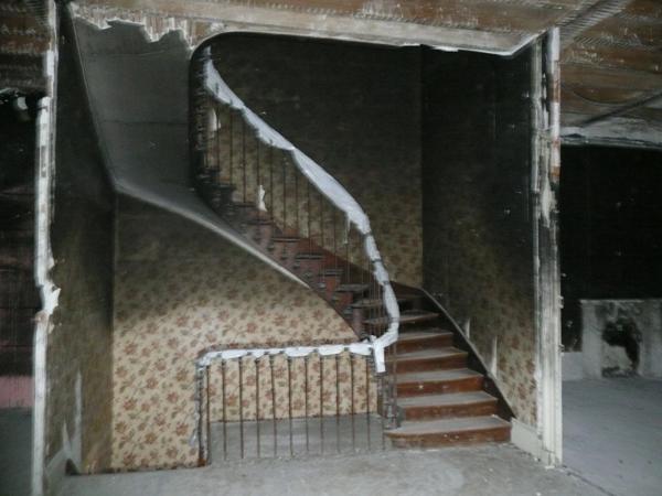 ⚜ COGNAC Rue Piétonne A vendre IMMEUBLE à RENOVER Local Commercial et Logements ⚜