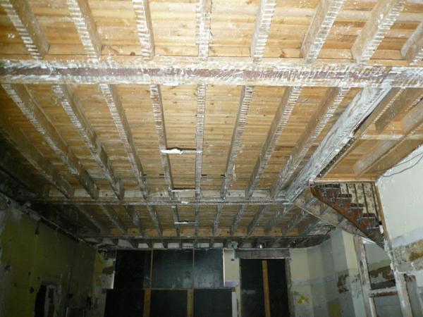 ⚜ COGNAC Rue Piétonne A vendre IMMEUBLE à RENOVER Local Commercial et Logements ⚜