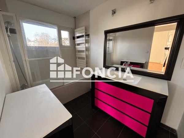 Location Appartement 5 pièces 160.77 m² - 9 MONTEE DES SOLDATS Caluire Et Cuire 69300
