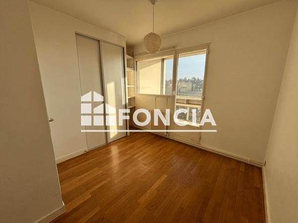 Location Appartement 5 pièces 160.77 m² - 9 MONTEE DES SOLDATS Caluire Et Cuire 69300