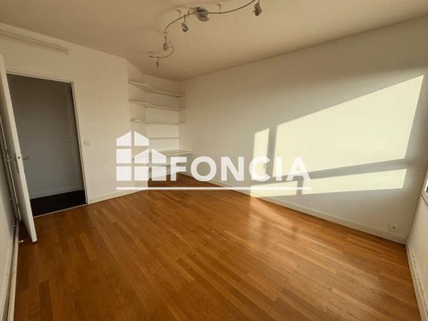 Location Appartement 5 pièces 160.77 m² - 9 MONTEE DES SOLDATS Caluire Et Cuire 69300