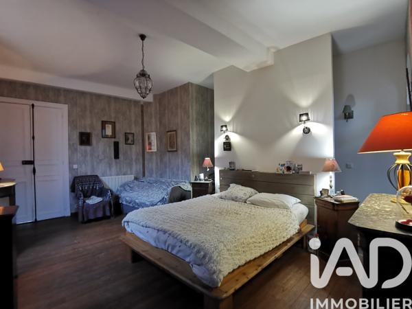 Maison à vendre 10 pièces 260 m² Oloron-Sainte-Marie