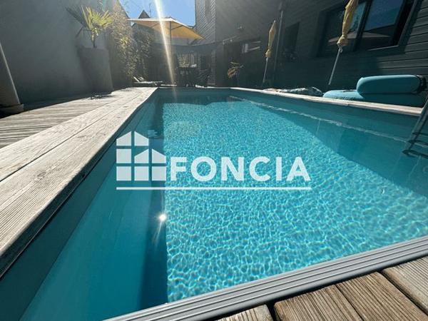 À vendre Maison 7 pièces 146 m² - Laval 53000