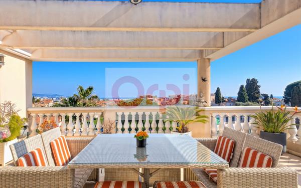 Appartement à vendre    4 pièces • 98 m2 Saint-Laurent-du-Var