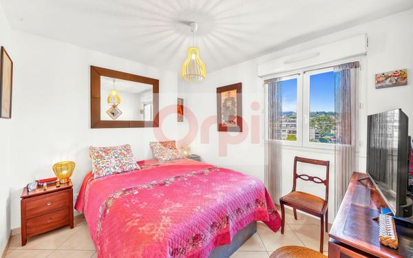 Appartement à vendre    4 pièces • 98 m2 Saint-Laurent-du-Var