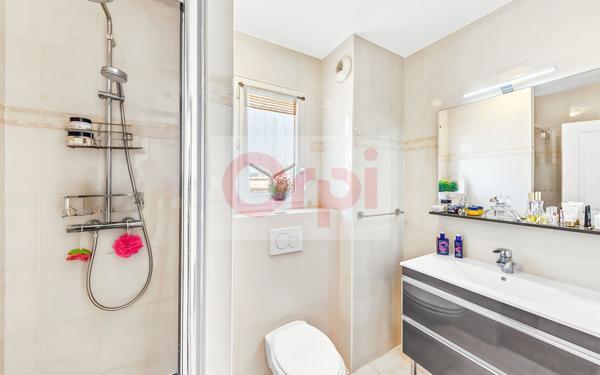 Appartement à vendre    4 pièces • 98 m2 Saint-Laurent-du-Var