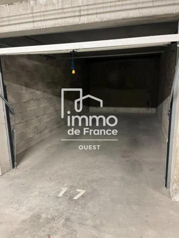 Parking / Box à vendre à Nantes (44300)