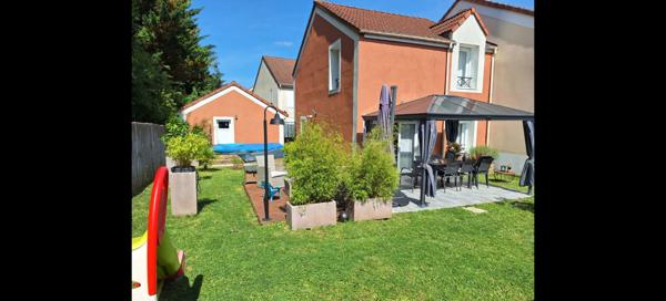 MAISON FAMILLIALE A BOISPARISIS