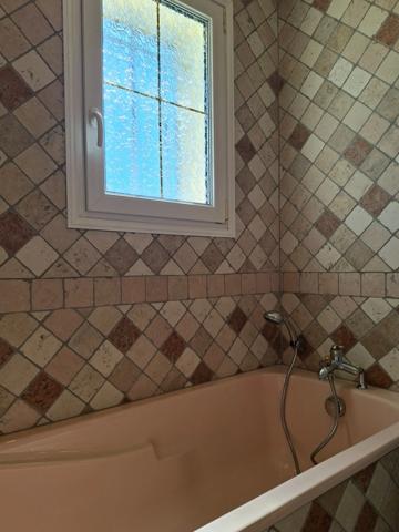 Propriété 4 chb sur sous sol, 5 min centre Alençon, aucun travaux à prévoir, de qualité, jardin clos, parfaitement entretenue