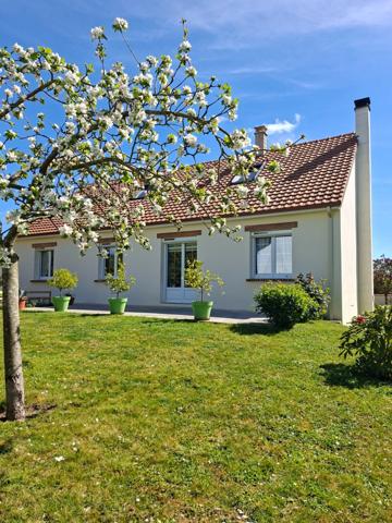 Propriété 4 chb sur sous sol, 5 min centre Alençon, aucun travaux à prévoir, de qualité, jardin clos, parfaitement entretenue