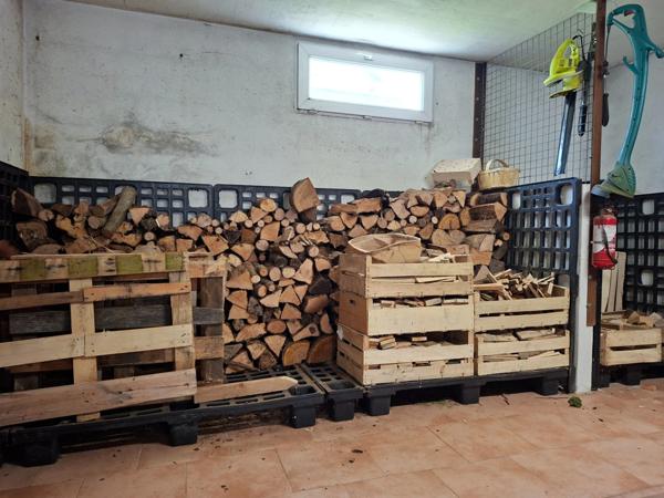 Propriété 4 chb sur sous sol, 5 min centre Alençon, aucun travaux à prévoir, de qualité, jardin clos, parfaitement entretenue