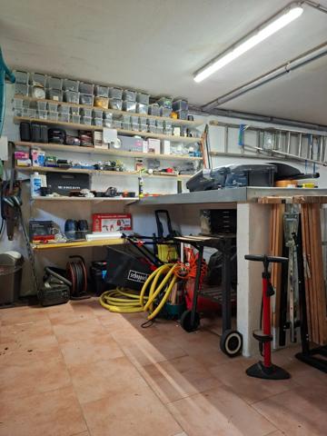 Propriété 4 chb sur sous sol, 5 min centre Alençon, aucun travaux à prévoir, de qualité, jardin clos, parfaitement entretenue