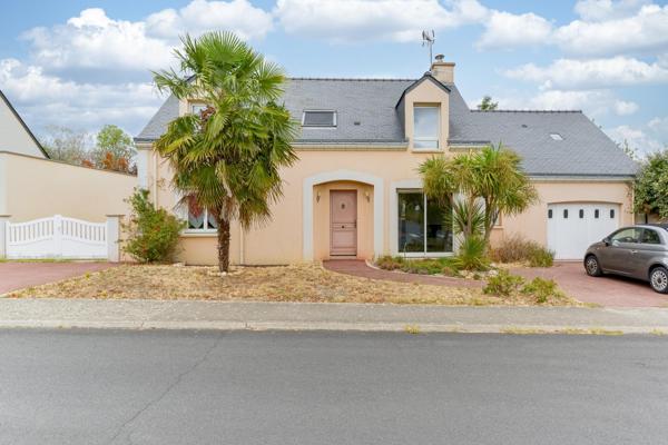 Maison familiale 5 chambres avec jardin sans vis-à-vis – Quartier Souchais