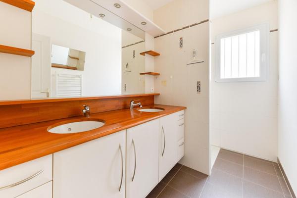 Maison familiale 5 chambres avec jardin sans vis-à-vis – Quartier Souchais