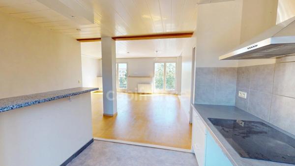 Appartement 3 pièces à vendre à Corbeil-Essonnes – 72 m², balcon, cave, proche gare RER D