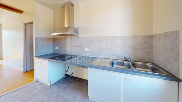 Appartement 3 pièces à vendre à Corbeil-Essonnes – 72 m², balcon, cave, proche gare RER D