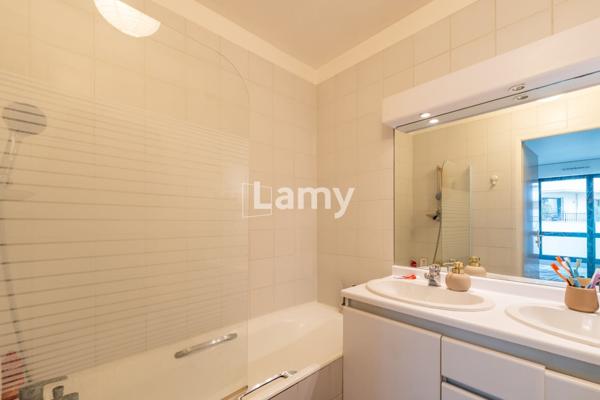 Annexe + parking + appartement