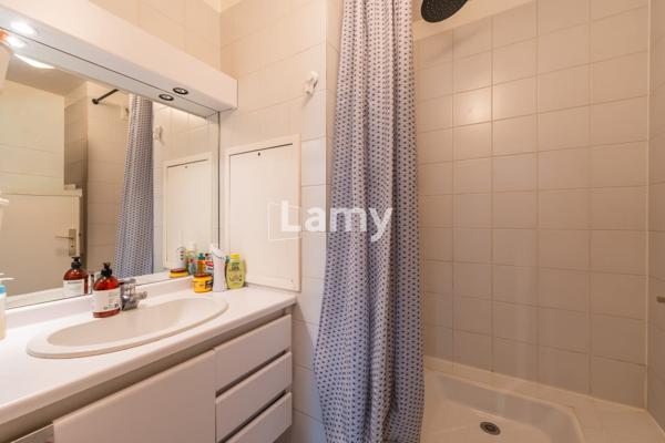 Annexe + parking + appartement