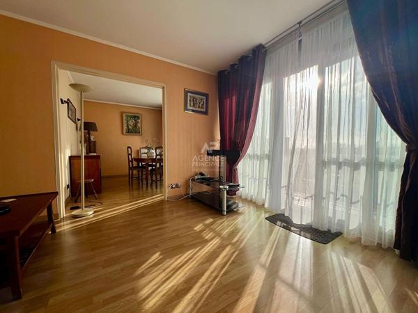 Appartement Houilles 4 pièce(s) 74 m2 310 000 € **  - Référence  887