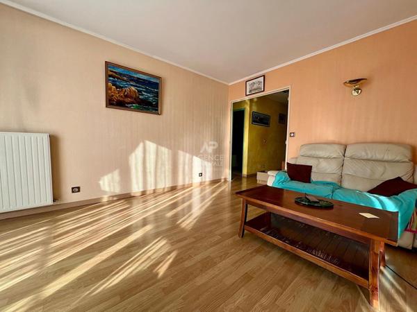 Appartement Houilles 4 pièce(s) 74 m2 310 000 € **  - Référence  887