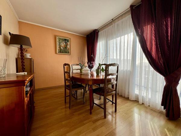Appartement Houilles 4 pièce(s) 74 m2 310 000 € **  - Référence  887