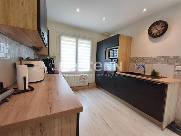 Maison de plain pied bourg d'Elven 3 chambres