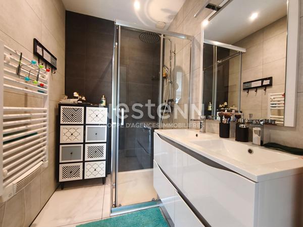 Maison de plain pied bourg d'Elven 3 chambres