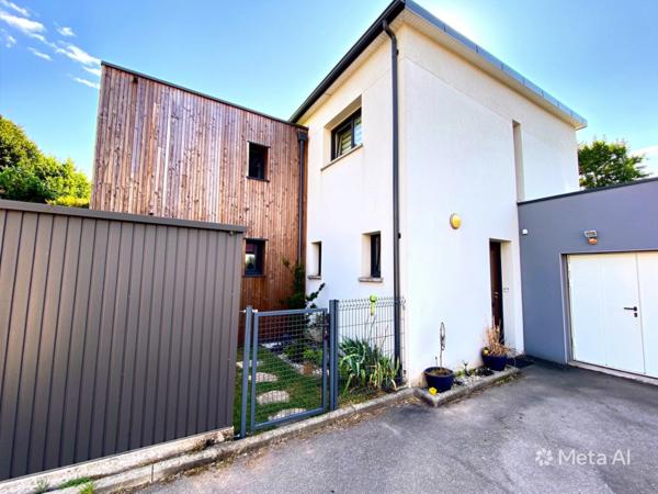 VANNES (56)-LA MADELEINE- Une adresse prisée pour une maison aux multiples atouts! Vie de plain-pied!