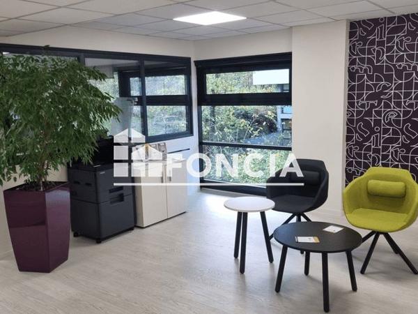 Location Local commercial 7 pièces 167 m² - 92 - 98 BOULEVARD CARNOT Lille 59800