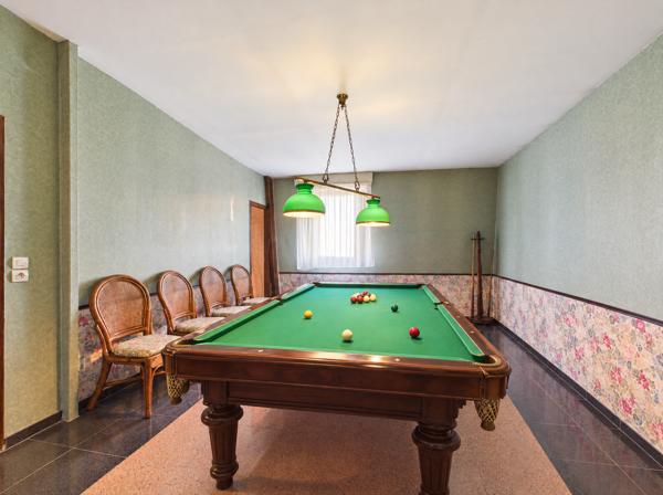 Maison
         10 pièces
        - 243 m² Bien prestige 559 000 €*