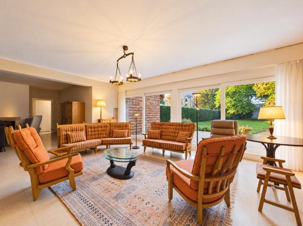 Maison
         10 pièces
        - 243 m² Bien prestige 559 000 €*