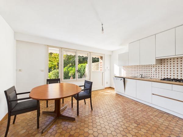 Maison
         10 pièces
        - 243 m² Bien prestige 559 000 €*