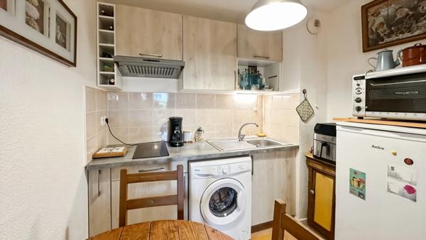Dpt Dordogne (24), à vendre LA FORCE appartement T2 de 37,6 m² avec terrasse