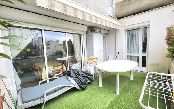 Appartement à vendre    5 pièces •  Évry