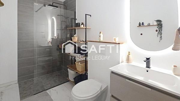 Trés belle maison neuve équipée de matériaux de qualité