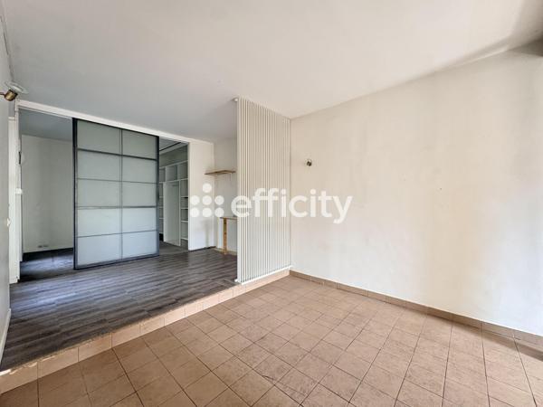 Appartement
         2 pièces
        - 50 m² Exclusivité 315 000 € *