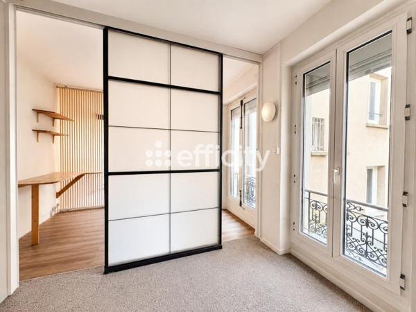 Appartement
         2 pièces
        - 50 m² Exclusivité 315 000 € *
