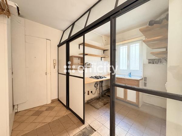 Appartement
         2 pièces
        - 50 m² Exclusivité 315 000 € *